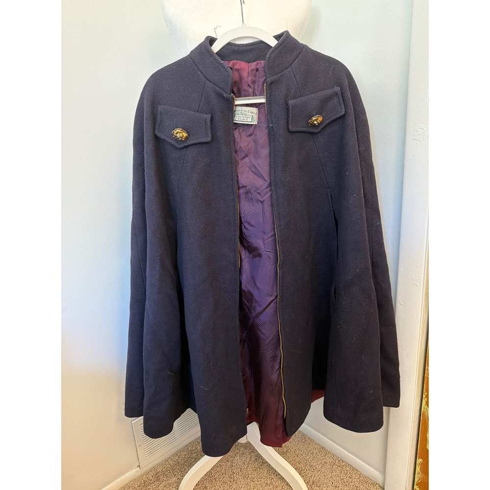 Vintage Queen of the Capes Country Place Wool Cape Navy Blue Lion Head 60s
